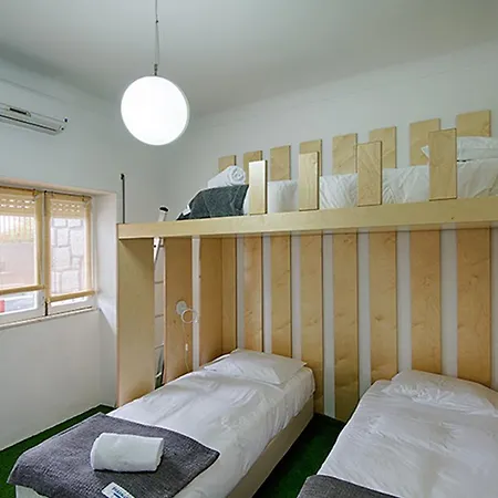 Albergue Pharmacy Curia